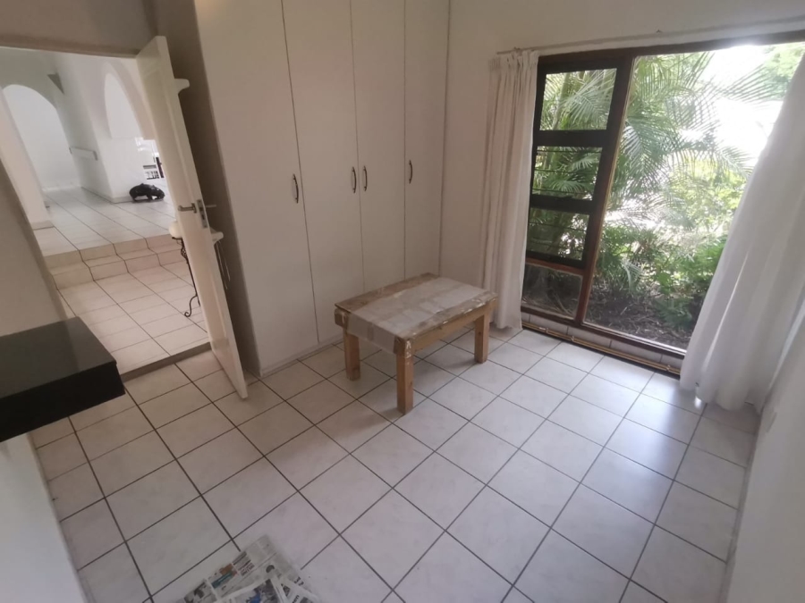 4 Bedroom Property for Sale in Bonza Bay Eastern Cape